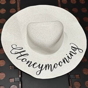 Honeymoon Beach Hat